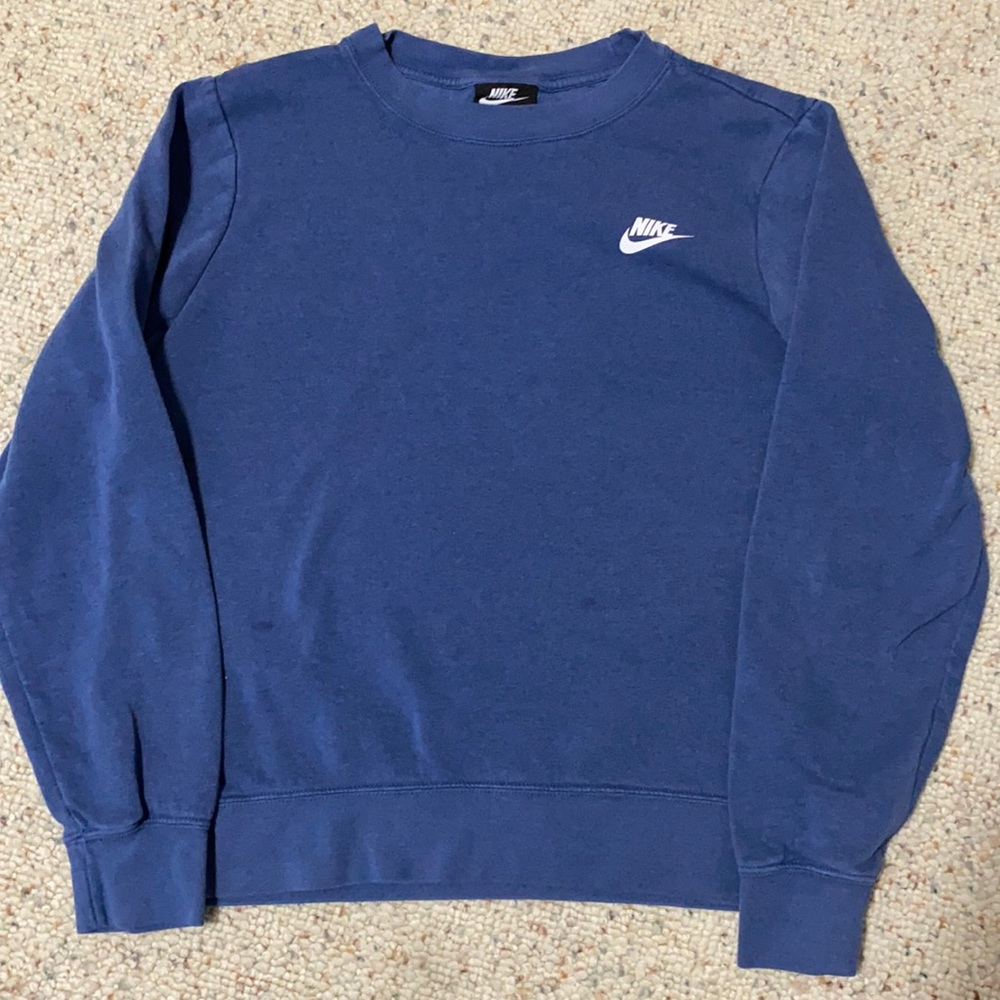 Women’s blue Nike crewneck sweatshirt